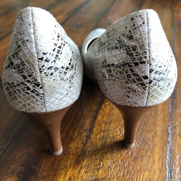 Anne Klein Wystere Pumps in Vegan Snakeskin Print - Picture 4 of 8